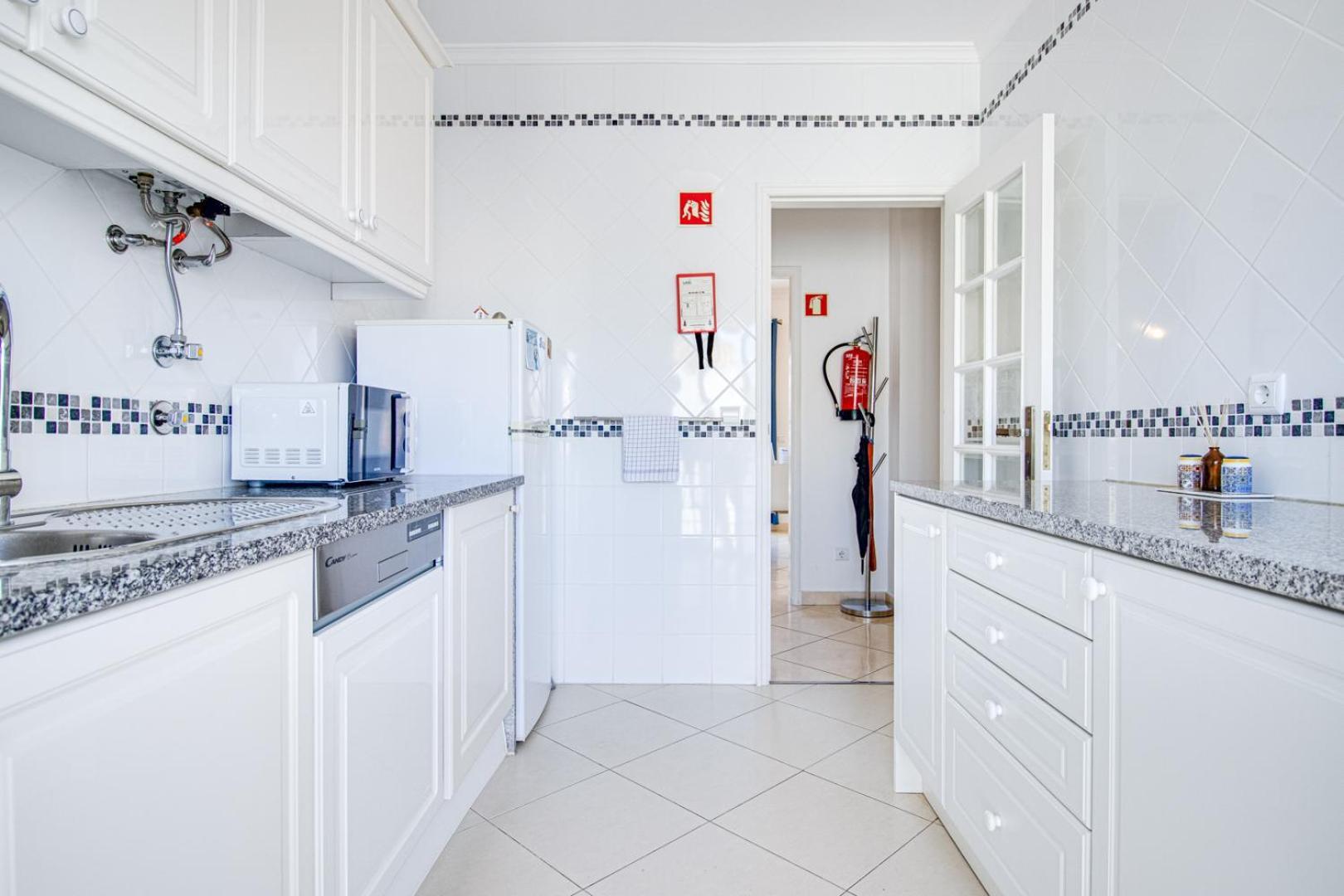 Old Town 2Br 50M Ocean W/ Ac Wi-Fi Parking Terrace Apartment Albufeira Ngoại thất bức ảnh